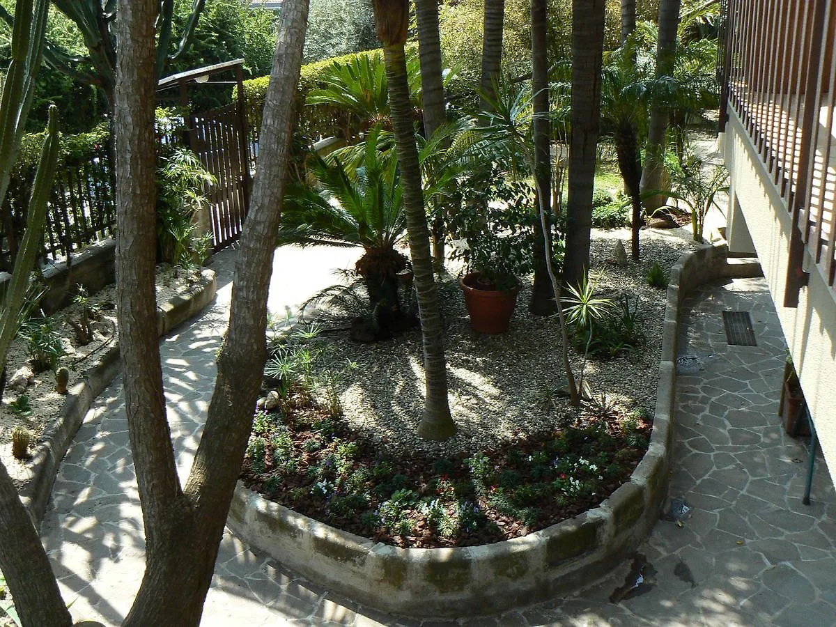 B&B La Cittadella Univeristaria Policlinico Catania Bed & Breakfast